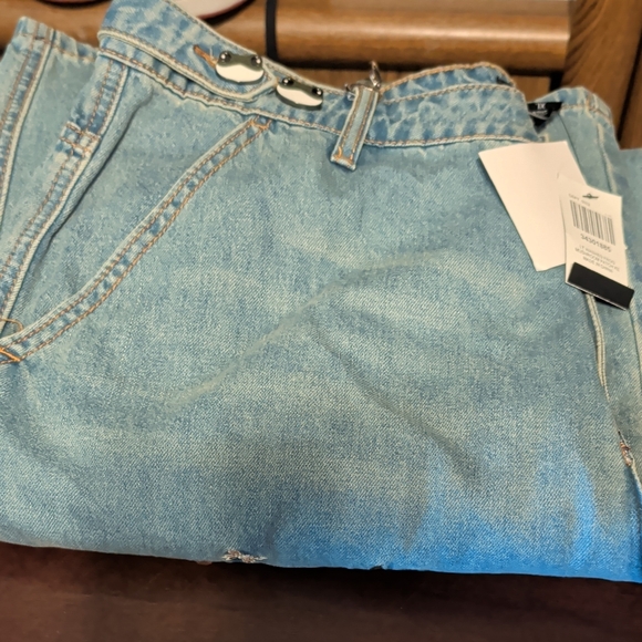 Hot Topic Blue Denim Jeans - Picture 7 of 7